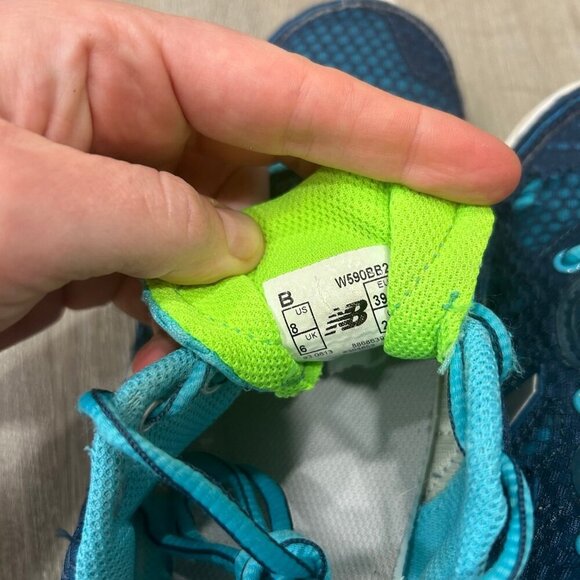 New Balance 590v2 Blue Athletic Running Shoes Sneakers Women's Size 8 - Picture 6 of 8